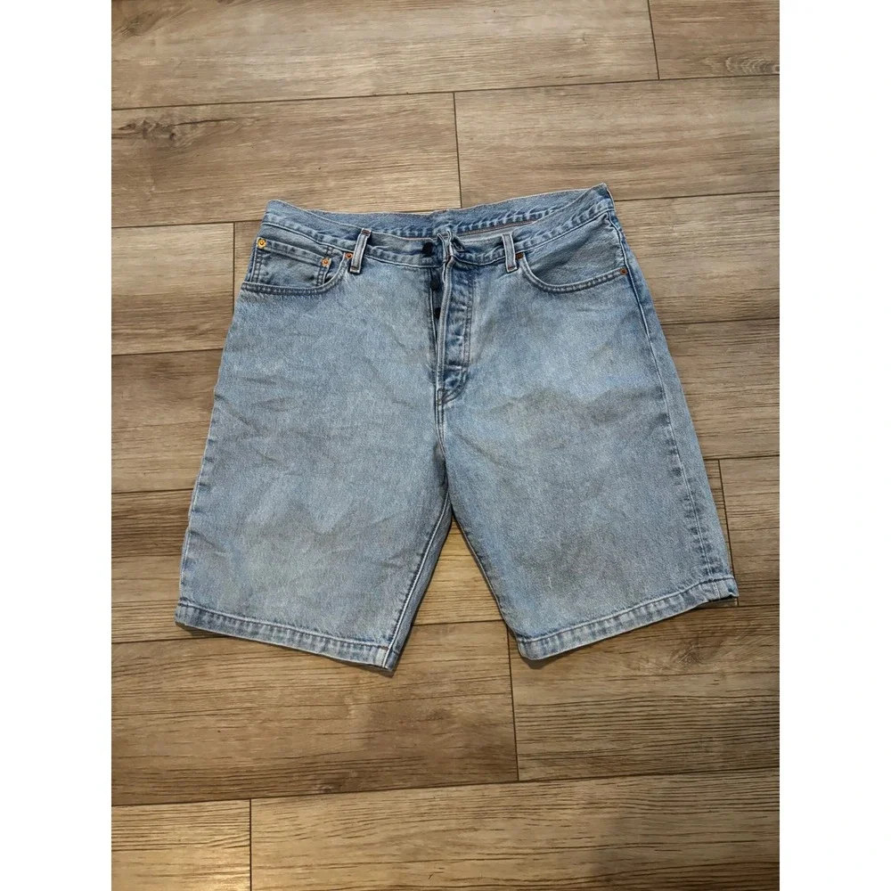 Levis 501 Original Fit Denim Shorts Mens 34 Light Wash Blue Button Fly